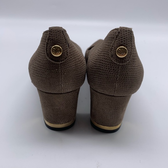 Stuart Weitzman Pointy Toe Textured Gray Taupe 5M - Picture 4 of 8